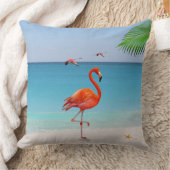 コーラルピンクフラミンゴ&パームリーフオンビーチ クッション (ブランケット)