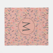コーラルピンクフローラモノグラム フリースブランケット (正面(横))