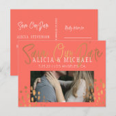 コーラルピンクPHOTO金ゴールド結婚タイポグラフィ救の日付 案内ポストカード (正面/裏面)