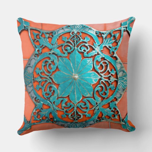 コーラルブリーズ:アールヌーボータイル模様のアルミニウム クッション (裏面)