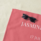 コーラルホワパーソナライズされたイトの結婚式の好意 ビーチタオル (インサイチュ)