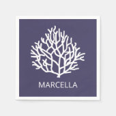 コーラルリーフ名前をカスタムするサマービーチネイビー スタンダードカクテルナプキン (正面)