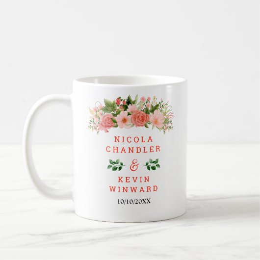 コーラルレッドのバラと葉の結婚式 コーヒーマグカップ (左)