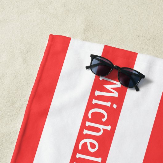 コーラルレッドホワイトカバナストライプ ビーチタオル (インサイチュ)