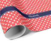 コーラルレッド、Wht水玉模様ネイビーブルーネームモノグラム ラッピングペーパー (ロールコーナー)