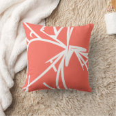 コーラル&ホワイトオーガニック抽象デザイン クッション (ブランケット)