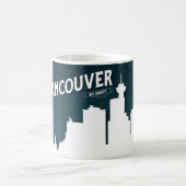 コールハーバーの夜間バンクーバースカイライン コーヒーマグカップ (中央)