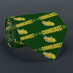 コーンおもしろい ネクタイ<br><div class="desc">CORNOLOGIST -ユーモアのあるトウモロコシの「専門家」のデザイン-黄色、白色、赤色、インディアントウモロコシなど。おもし気に入りの植物のトウモロコシを庭に植えたり農場や農場でトウモロコシを育てたり農家の市場でトウモロコシや料理とのレシピをキッチンやグリルに置いたりすると、黄色いトウモロコシが巣の上にあるこのデザインがあなたのためになる。 ... トウモロコシがユニーク好きな人に贈り物をします。ユーモアのセンスを持つ人の食べアイテム- - - tシャツ（短い袖と長い袖のティー）、フード付、ボタン、磁石、ステッカー、マグとピッチャーとプレート、Jars、飲み物用コースター、ポスター、手袋、帽子と帽子、ネクタイ、キーホルダー、ジュエリー、マウスパッド、、アプロン、、カレンダーグリーティングカードとノートカードとはがき、ラベル、郵便切手、ノートパッド、ノート、綴じ込み、iPadとiPhoneと携帯電話の、iPhoneスピーカー、タイル、用の箱と小物と贈り物用の箱、ペット用の衣類とお椀など……商品、ユニーク女性、男性へ男の子、女の子、子ども、子ども、幼児、ベビー、乳児。彼に贈り買物を贈る店、誕生日、記念日、父の日、母の日、クリスマス、いつでも！- - - - - - - - - - - - - - - - - - - - - - - - - - - - - - - - - - - - - - - - - - - - -...</div>
