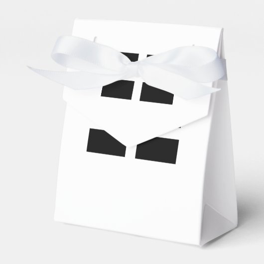 コーンウォールのセントピラン国旗 フェイバーボックス (正面サイド)