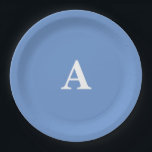 コーンフラワーブルーモノグラムイニシャルホワイトカスタムカッコいい ペーパープレート<br><div class="desc">文字テンプレートでモノグラムのイニシャル可能にカスタマイズ設計背景色も好きなように変更できる。</div>