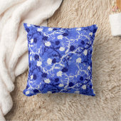 コーンフラワーブルー&ホワイトエレガントフローラルパターン クッション (ブランケット)