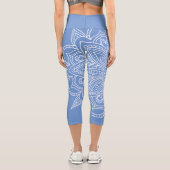 コーンフラワーブルー&ホワイトマンダラヨガカプリ カプリレギンス (裏面)