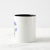 コーンフラワー 青い花 水彩画 田舎風 モダン ツートーンマグカップ (中央)