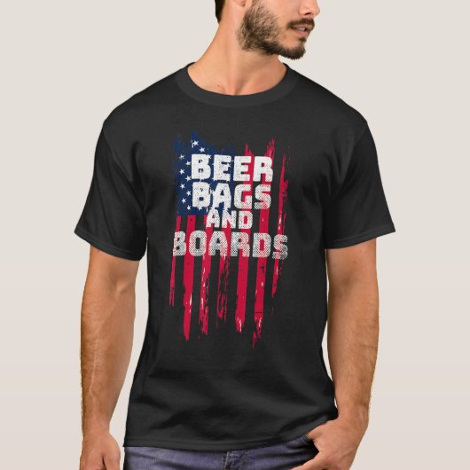 コーンホールビールバッグとボード Tシャツ (正面)