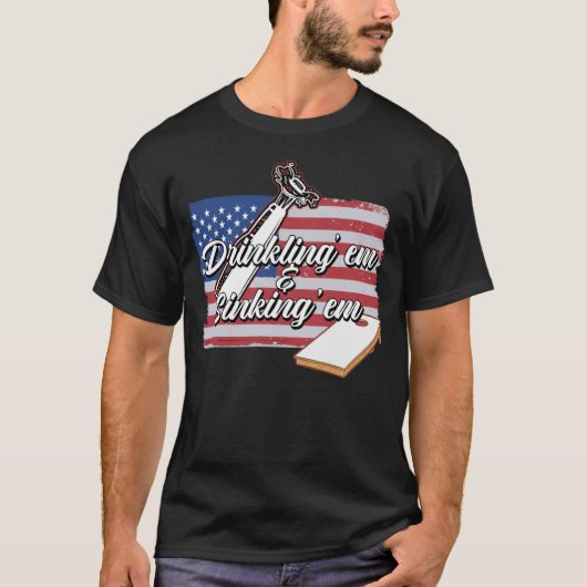 コーンホールプレーヤー飲み込み米国ビーンサックコア Tシャツ (正面)
