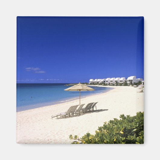 コーヴキャッスルズヴィラズショアルベイウエスト，アンギラ マグネット (正面)