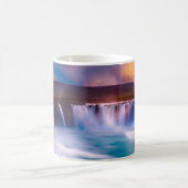 ゴザフォスウォーターフォイルアイスランド コーヒーマグカップ (中央)