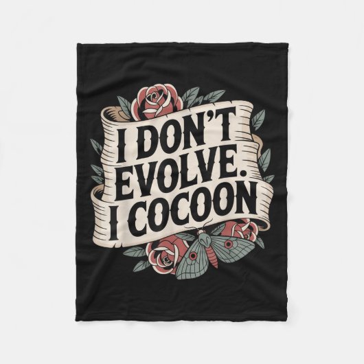 ゴシッおもしろいク引用文I Do Evolve I Cocoon Sarcast フリースブランケット (正面)
