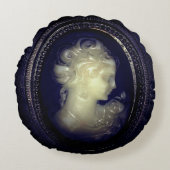 ゴシッエレガントクの不気味なヴィンテージビクトリアンカメオピック ラウンドクッション (正面)