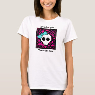 ゴシックのスカルの菓子16の誕生日の女の子 Tシャツ