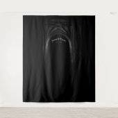 ゴシックアーチのエレガントなウェディング ダーク ブラック＆ホワイト タペストリー (正面)