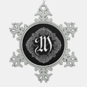 ゴシックエレガントイニシャルMスノーフレークオーナメント スノーフレークピューターオーナメント (正面)