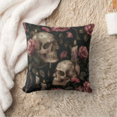 ゴシックスカルとバラ – ダークロマンチック クッション (ブランケット)