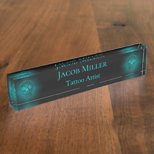ゴシックスカルヘッドティール(緑がかった色)グリーンタトゥーショップ デスクネームプレート (側面)