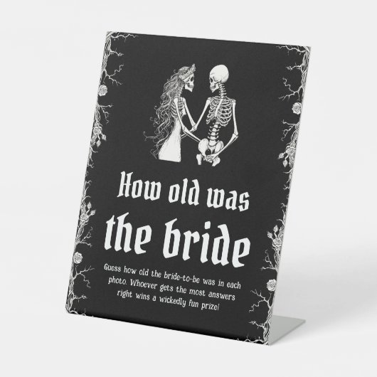 ゴシックハロウィン　花嫁は何歳？ゲーム 台座サイン (正面)