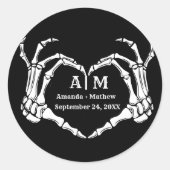 ゴシックハロウィーンスカルハンドハートブラック結婚ズ ラウンドシール (正面)