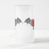 ゴシックハートとこうもりウィングムグ フロストグラスビールジョッキ (中央)