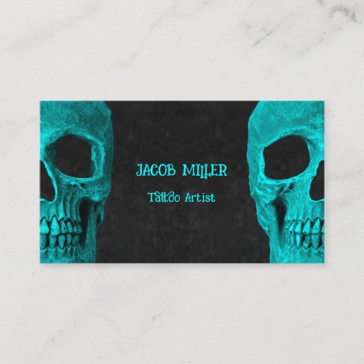 ゴシックハーフスカルティール(緑がかった色)ブラックタトゥーアーティスト 名刺 (正面)