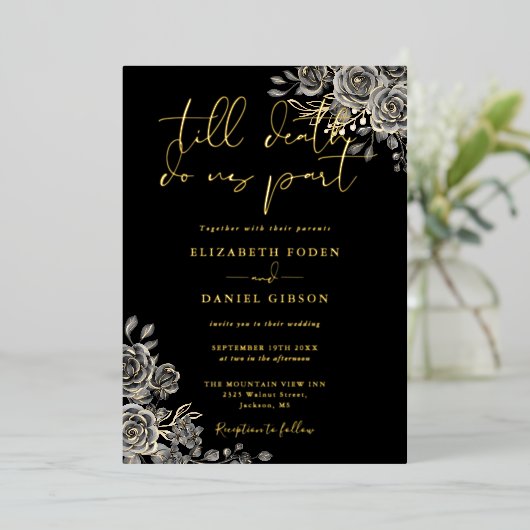 ゴシックバラ結婚ズフローラの黒と金ゴールド 箔招待状 (立ち正面)