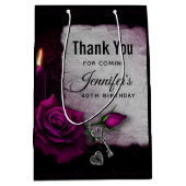 ゴシックバラ、キャンドル、パーチメント、ロケット誕生日 ミディアムペーパーバッグ (正面)