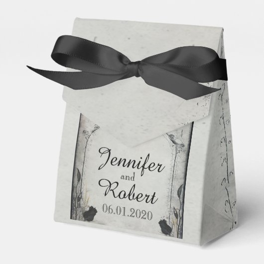 ゴシックブラックバラトレリス結婚式の引き出物ボックス フェイバーボックス (正面サイド)