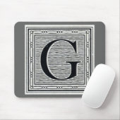 ゴシック体"G"の木版画のWoodblockのイニシャル マウスパッド (マウス)