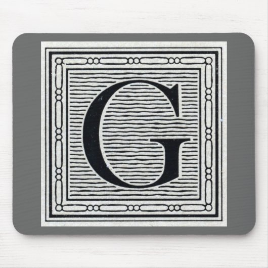 ゴシック体"G"の木版画のWoodblockのイニシャル マウスパッド (正面)