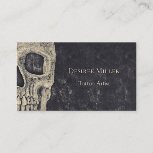 ゴシック半身スカルグレーベージュタトゥーアーティスト 名刺 (正面)