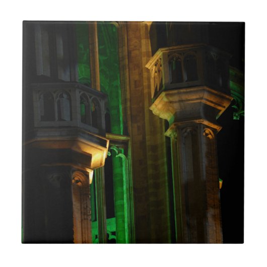 ゴシック建築 タイル (正面)