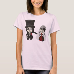 ゴシック様式たった今結婚しました Tシャツ