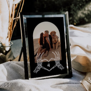 ゴシック様式のスケルトンハンズアーチフォトテーブル番号 テーブルナンバー