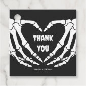 ゴシック様式のハロウィーンベイビーシャワー フェイバータグ (正面)