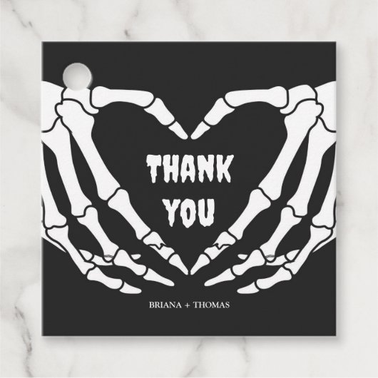 ゴシック様式のハロウィーンベイビーシャワー フェイバータグ (正面)