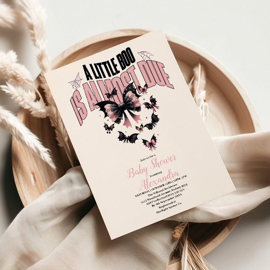 ゴシック様式のピンク色のハロウィーンの赤ちゃんシャワー 招待状