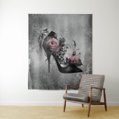 ゴシック様式のファッションスティレットのヒールとモーヴピンクのバラ タペストリー (インサイチュ)