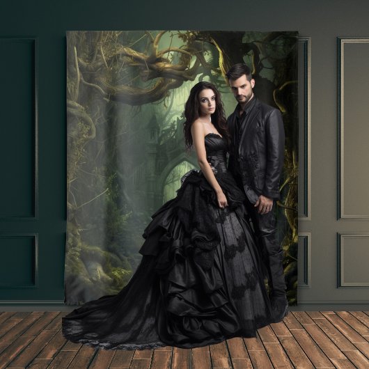 ゴシック様式のムーディダークツイストツリー&アーチ タペストリー