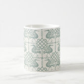 ゴシック様式のリバイバルの鳥と結び目 コーヒーマグカップ (中央)