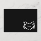 ゴシック様式のロマンチックなスケルトンハンドハロウィン結婚ズ エンクロージャーカード (裏面)