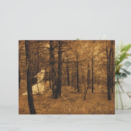 ゴシック様式のヴィンテージエンジェルブラウンの森の木 (スタンド正面)