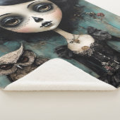 ゴシック様式の人形とフクロウ シェルパブランケット (3/4)